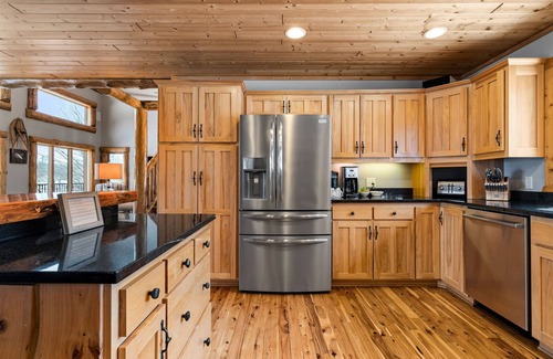 Buffalo House | Maple Lake Chalet | Waterfront Escape with Spa and Pool