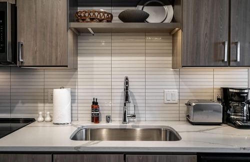 Warehouse District Apartment | Explore Minnestay Sable 82 Alcove in the Heart of North Loop