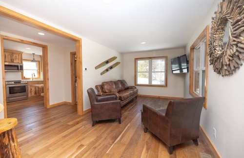 Minocqua House | Minocqua Getaway: Newly Renovated with Pool & Spa Access