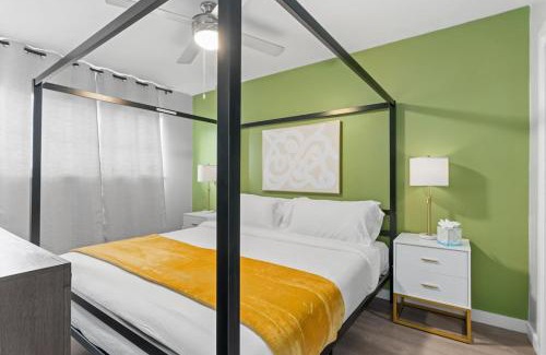 Hyde Park Apartment | Mins 2 Dwntown - Private Retreat - Austin Cove