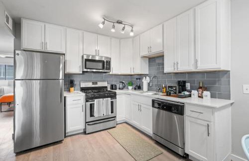 Hyde Park Apartment | Mins 2 Dwntown - Private Retreat - Austin Cove