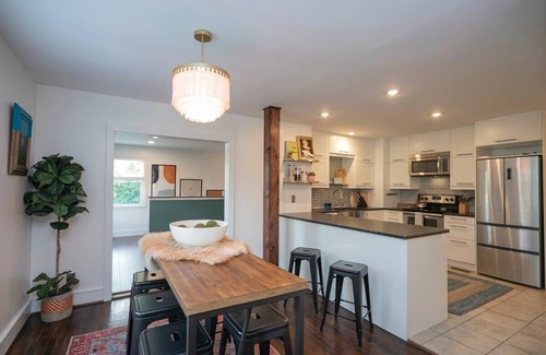 Franklin House | Ideal Stay: Minutes to Downtown Franklin with Bar Access