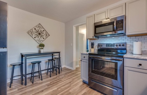 Johnson City House | Convenient Stay Near ETSU & Downtown with Pet-Friendly Options