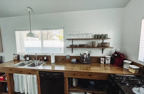 Swan Way Park House | Discover Tucson's Midtown Studio - The Santa Rosa Casita