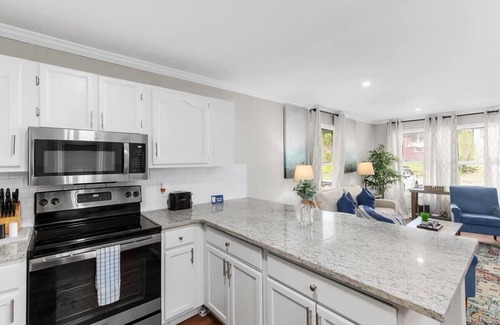 Birmingham House | Mins to Uptown, Downtown, Airport, and Dining!