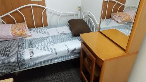 Nagasaki House | Cozy Minshuku Chatamago: Family-Friendly & Breakfast Included