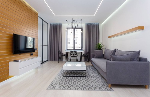 Minsk City Centre Apartment | Rated 10/10: MinskLux Apartment with Spa & Hot Tub
