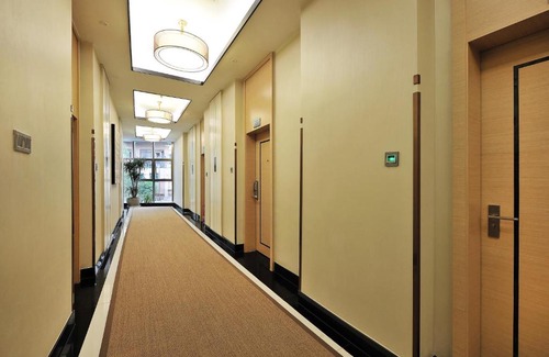 Luohu Apartment | Explore Mint Appart International Hotel with Breakfast Included