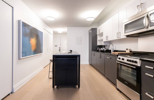 Financial District Hotel | Discover Mint House at 70 Pine: Eco-Friendly Retreat