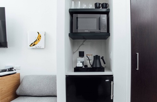 Financial District Hotel | Discover Mint House at 70 Pine: Eco-Friendly Retreat
