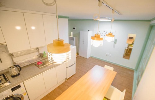 Seogyo-dong Apartment | Discover Mint House: Highly Rated & Family-Friendly Stay