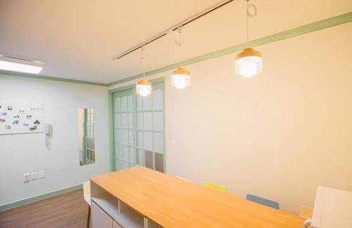 Seogyo-dong Apartment | Discover Mint House: Highly Rated & Family-Friendly Stay