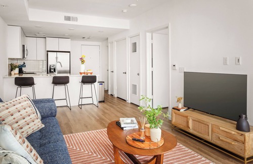 Encanto Apartment | Discover Locale Midtown - Phoenix: Rated 9/10, Family-Friendly