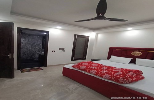 East of Kailash Hotel | Cozy Mintstar Apartment and Suites in East Of Kailash