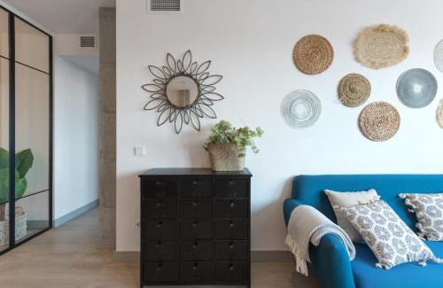 Trafalgar Apartment | Family-Friendly MintyStay - Gonzalo de Córdoba, 4-Star Comfort