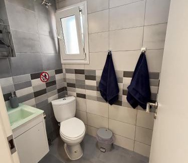 Perea Apartment | Cozy Studio Steps from the Beach with Fast Internet & Parking