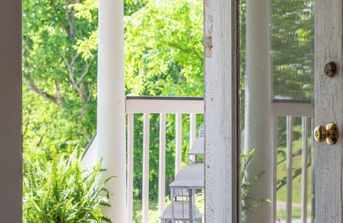 Doyle House | Minutes away from Tennessee Parks! Cozy family stay in White County, TN