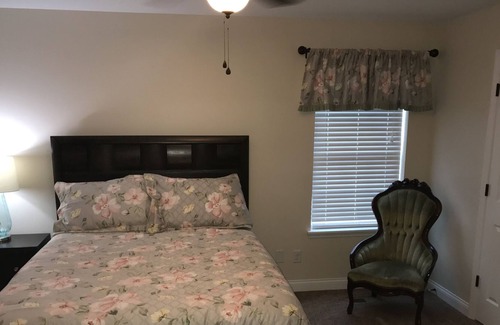 Flintstone House | Convenient Getaway Near Downtown and Rock City Awaits