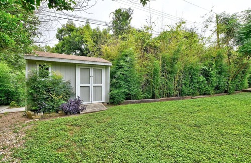 Dawson House | Convenient Location with Great Workspace & Spa Amenities