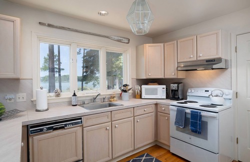 Bozman House | Minutes from Downtown St. Michaels | Private Boat Ramp | Dock