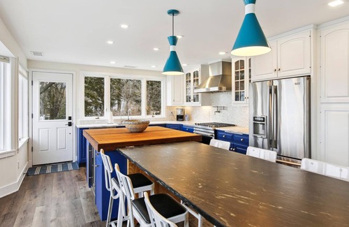 Bozman House | Discover St. Michaels: Pool, Kayaks & Prime Location