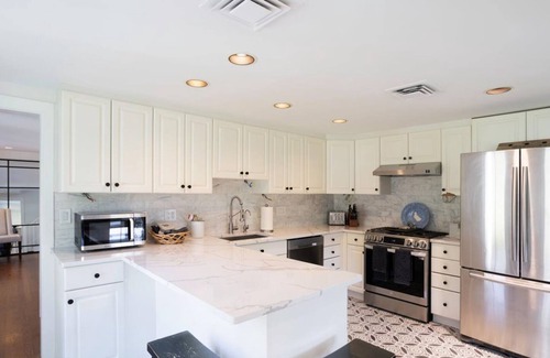 Bozman House | Ideal Retreat Near Downtown St. Michaels with Pool & Kayaks