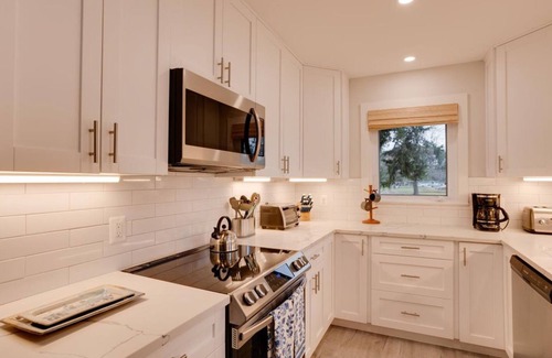 St. Michaels House | Relaxing Retreat Near Downtown St. Michaels with Pool & Spa