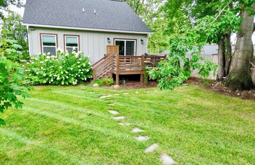 Oakley House | Newly Built Retreat with Spa, Breakfast & Hot Tub Access