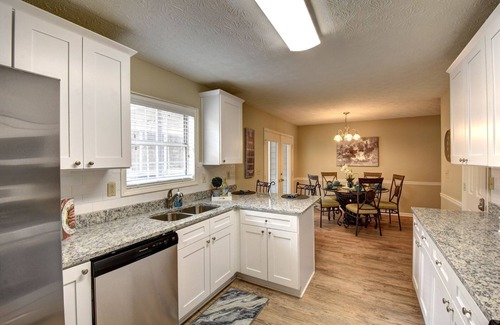 Lawrenceville House | Ideal Getaway Near Lake Lanier & Stone Mountain Park