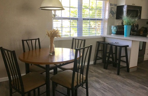 Englewood Cottage | Ideal Getaway Steps from Manasota Key Beaches & Pet Friendly