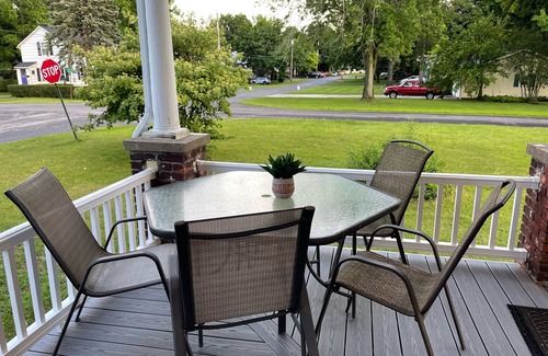 Lewiston House | Discover Historic Village Retreat Near Niagara Falls