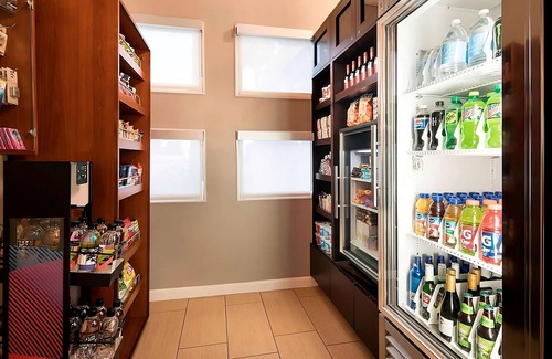 South Scottsdale Apartment | Pet-Friendly Retreat near Phoenix Art Museum with Breakfast
