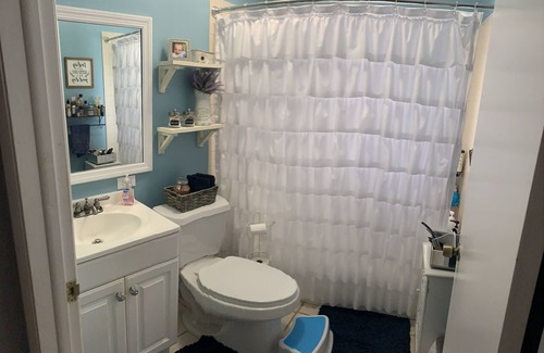 Central Naples House | Prime Location Near Beach, Shopping & Dining Hotspot