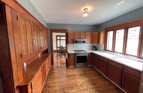 Hudsonville House | Minutes from the City and the Lakeshore