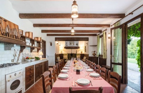 Carella Villa | Relaxing Retreat Near Bellagio with Pool & Tennis Court