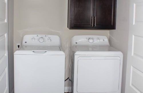 Sunshine Apartment | Prime Location Minutes from Tiger Stadium & Jaguar Stadium