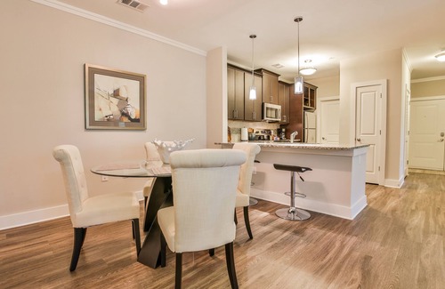 Town Center Apartment | Ideal Location Near KSU with Pet-Friendly Amenities!