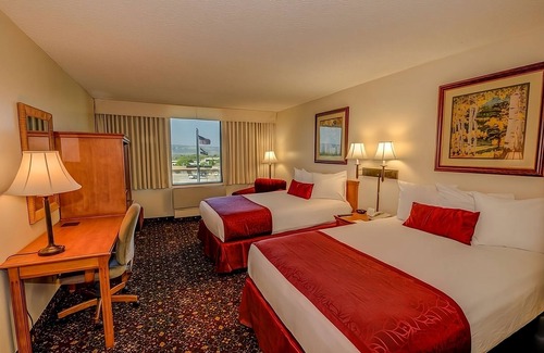 Grand Junction Hotel | Convenient Retreat Near Redlands Mesa Golf Course with Pool