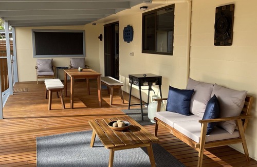 Minlacowie House | Beachside Retreat: Modern Style & 10/10 Guest Rating