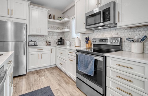 Douglas Condo | Prime Location Near Beach, Douglas & Saugatuck Attractions