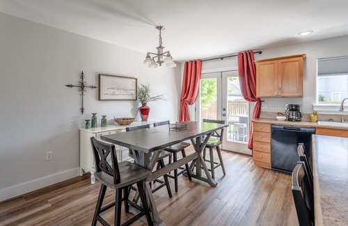 Moses Lake House | Experience Adventure Near Sand Dunes & 5-Star Waterpark