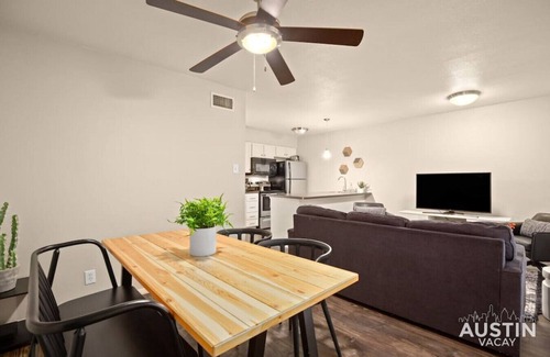 Zilker Apartment | Convenient Stay Near Zilker & Barton Springs with Free Parking