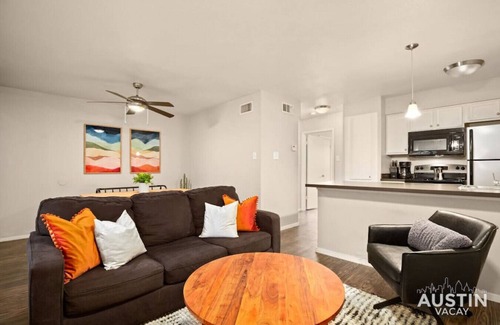 Zilker Apartment | Convenient Stay Near Zilker & Barton Springs with Free Parking