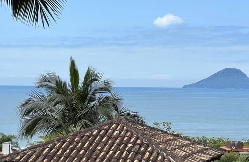 Juquehy Villa | Exclusive Mirantes do Juquehy: Steps from the Beach
