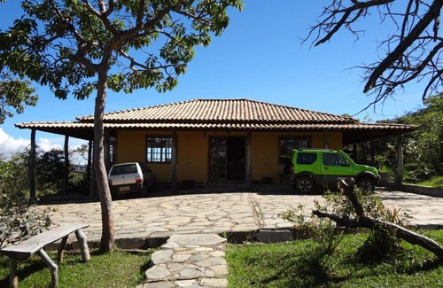 Sao Goncalo do Rio das Pedras Hotel | Mirante do Vale: Enjoy a Pool, Hot Tub & Breakfast