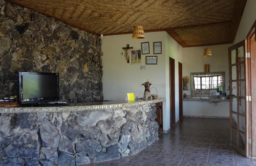 Sao Goncalo do Rio das Pedras Hotel | Mirante do Vale: Enjoy a Pool, Hot Tub & Breakfast