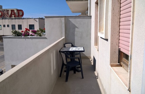 Alghero Apartment | Central & Comfortable Mira Hotel with Pool and Breakfast