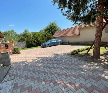 Oreglak Apartment | Top-Rated Family Retreat at Mira Kuckó with Kitchen Access
