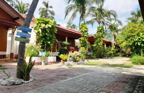 Maret Hotel | Oceanfront Retreat at Mira Mare Resort Koh Samui, Rated 8.8