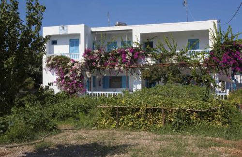Lipsoi Apartment | Discover Mira Mare Studios: Family-Friendly Retreat Awaits